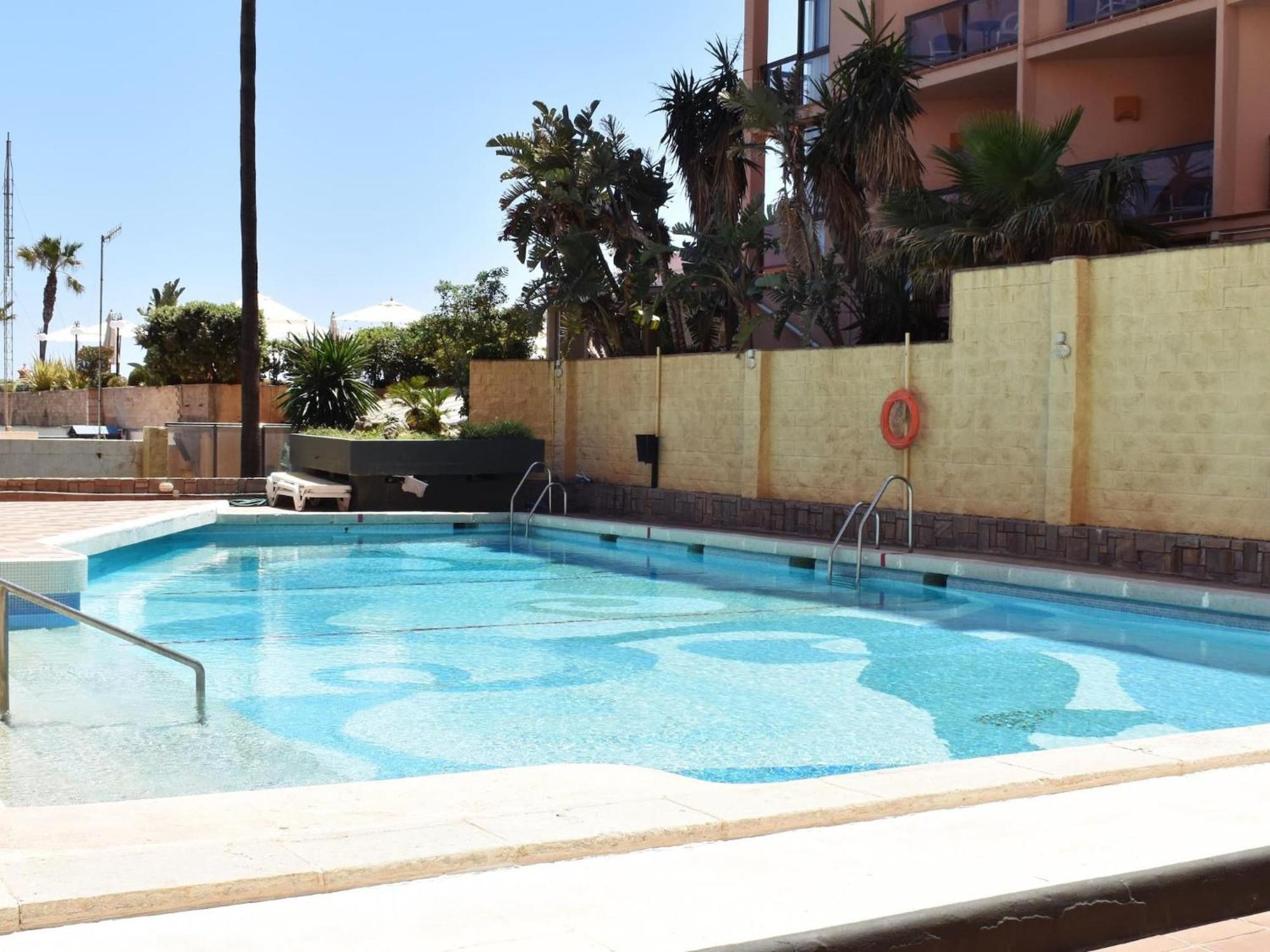 Luminoso Apartamento De 3 Dormitorios A Pie De Playa En Torremolinos Exteriér fotografie